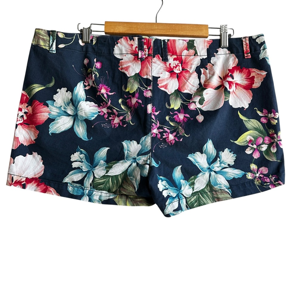 JCP Floral Print‎ Shorts Bermuda  Colorful Tropical Casual Summer Size 16 NWOT